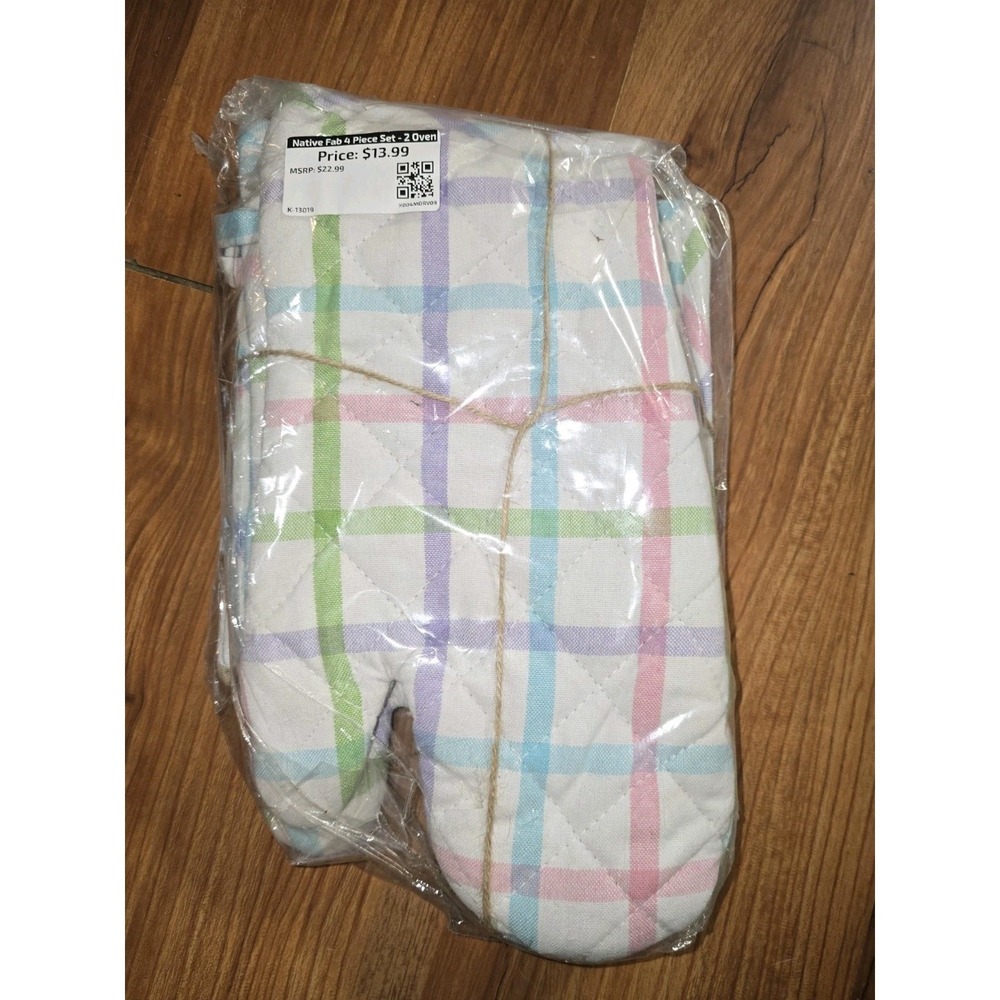 Native Fab 4 Piece Oven Mitt and Potholder Set 100% Cotton Quilted Plaid S18